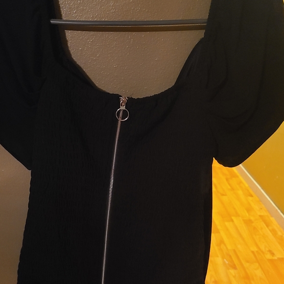 Express Black Fitted Top NWT - Picture 4 of 6